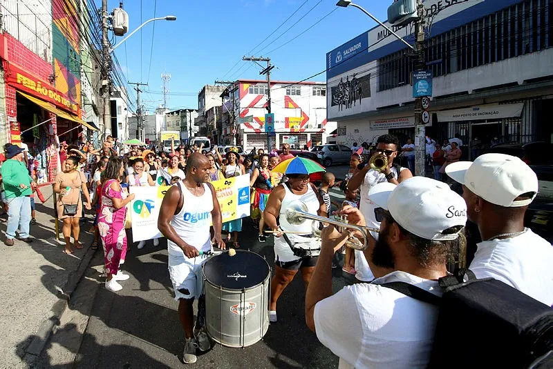 Eventos de rua, com presença de  diversos grupos de  fanfarras, marcam período pré-carnavalesco na cidade