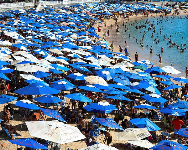 Praia do Porto da Barra, uma das mais famosas da cidade