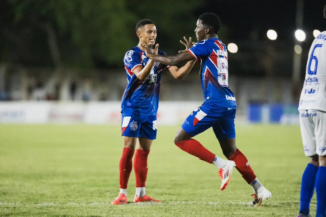 Tiago e Ruan Pablo contribuíram com assistência e gol, respectviamente, na partida contra o Jequié