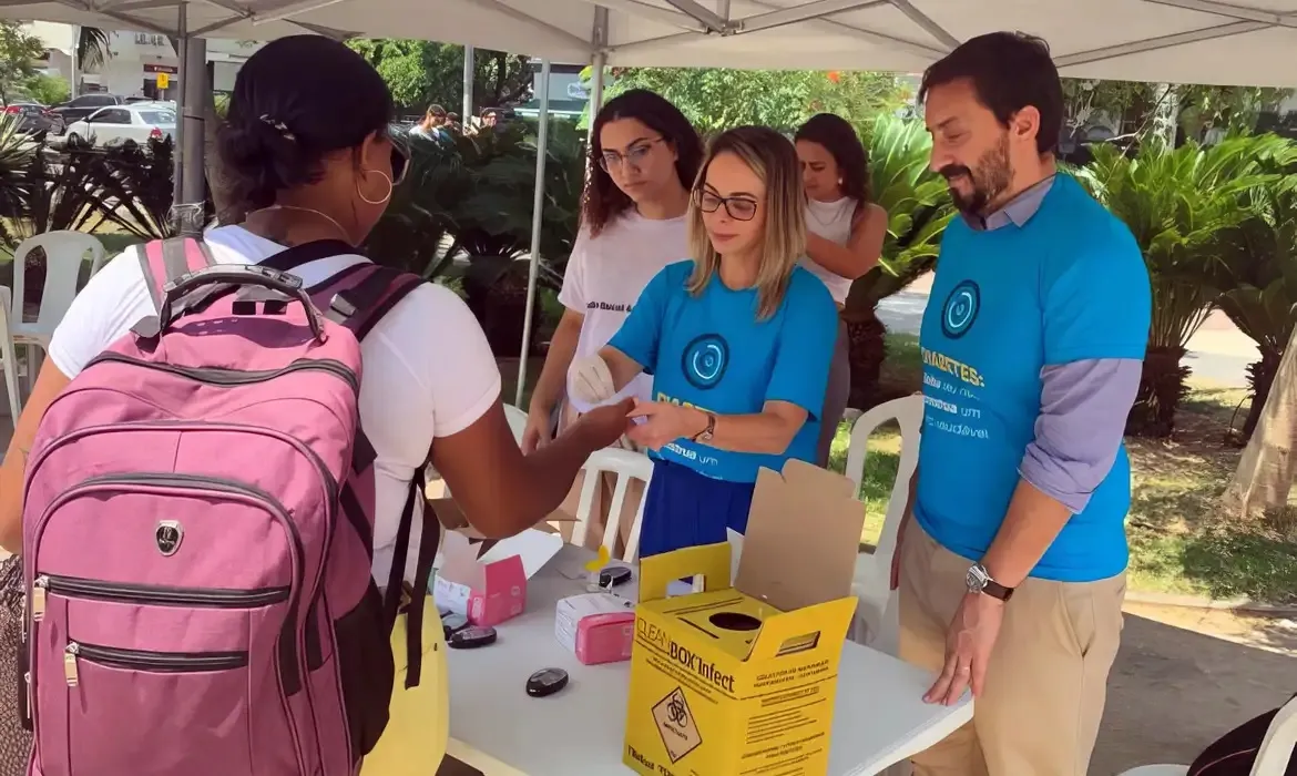 Avaliação para constatar a deficiência é biopsicossocial e deve ser realizada por equipe multiprofissional e interdisciplinar.