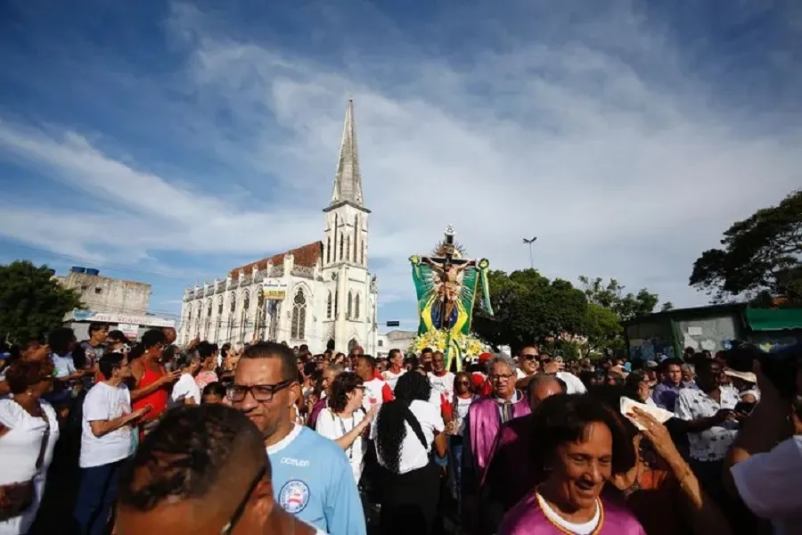 Procissão dos Três Pedidos encerra os festejos em homenagem ao Senhor do Bonfim