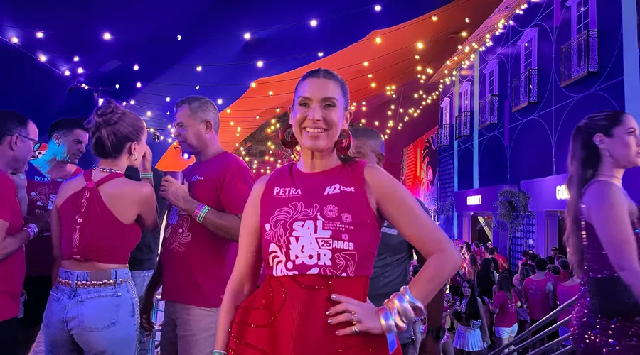 Fã de carteirinha do Carnaval de Salvador, a apresentadora Fernanda Paes Leme, conta como está sendo a folia na maior festa de rua do planeta