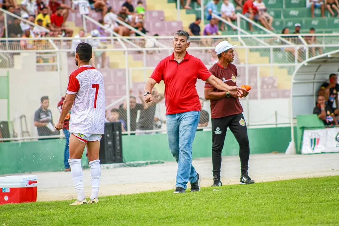 João Carlos, treinador da Juazeirense