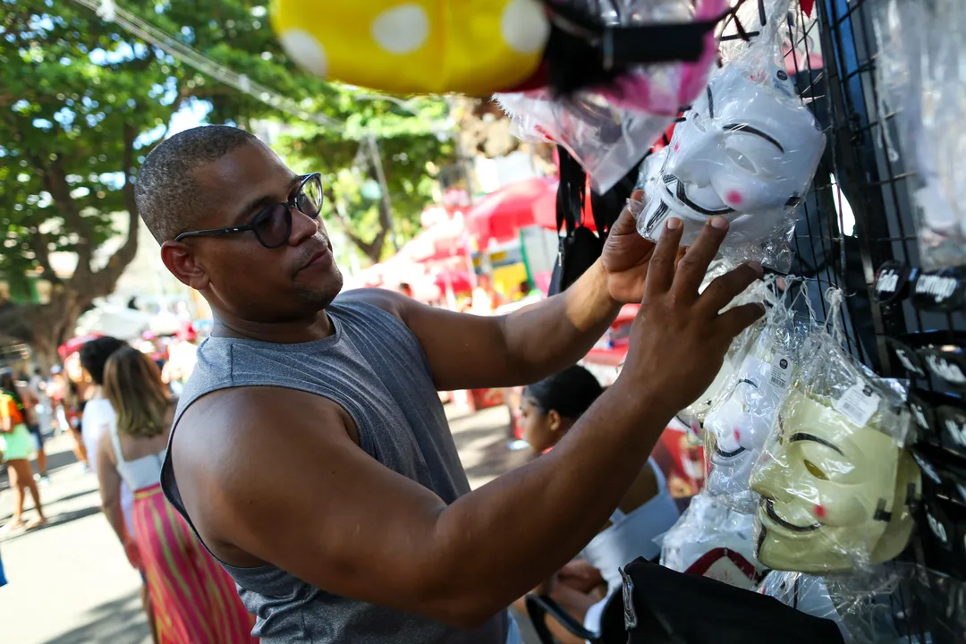 Ambulante Robson Ferreira fala sobre vendas no Carnaval