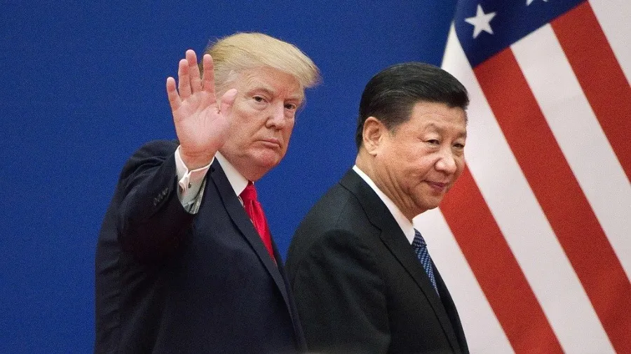 Presidente americano, Donald Trump (à esquerda) e presidente da China, Xi Jinping (à direita)