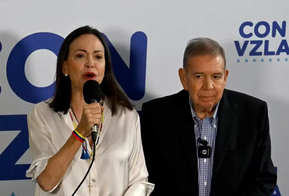 Corina e Edmundo González juntos