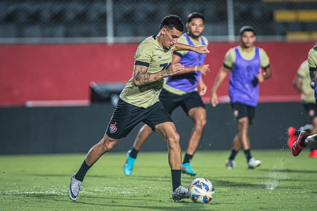 Treinamento rubro-negro na Toca do Leão