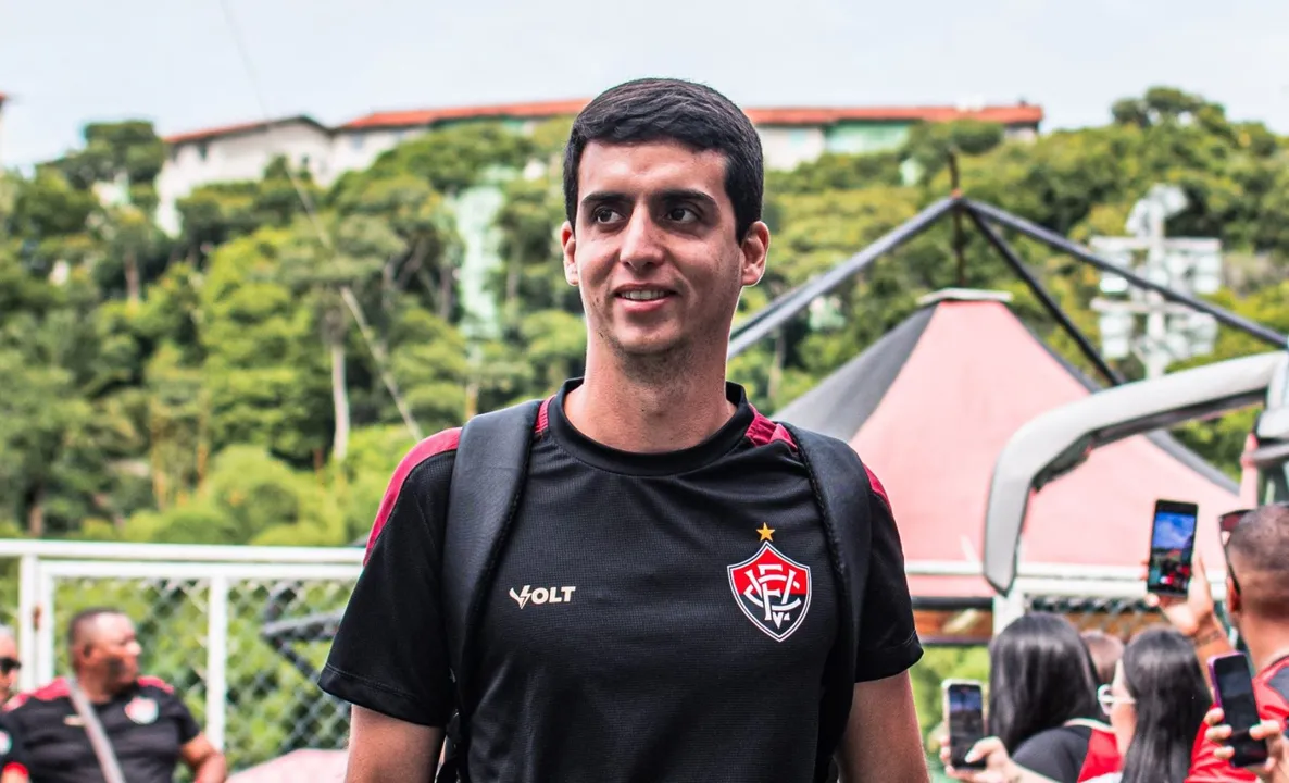 Manequinha, diretor de futebol do Vitória