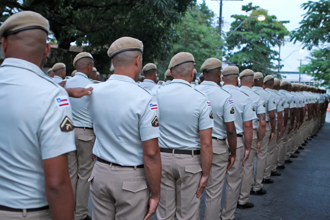 Corpo de policiais em formação