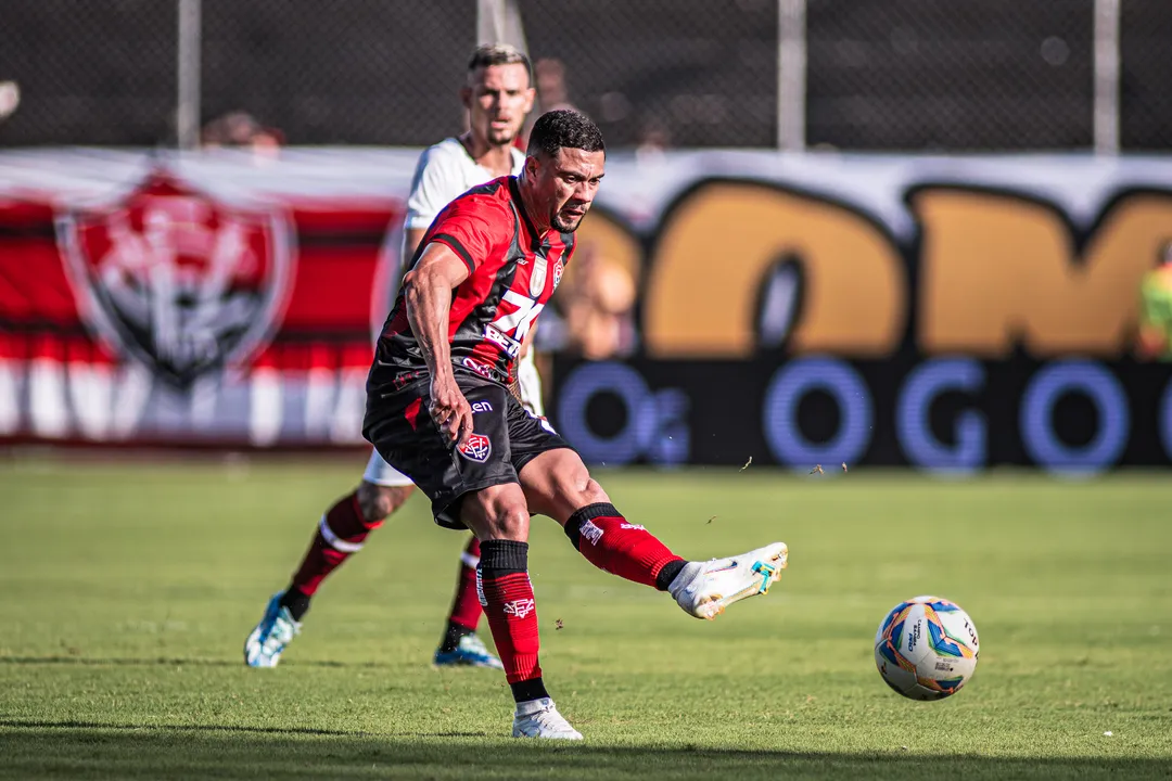 Wellington Rato jogou os 90 minutos contra o Jacuipense em sua estreia