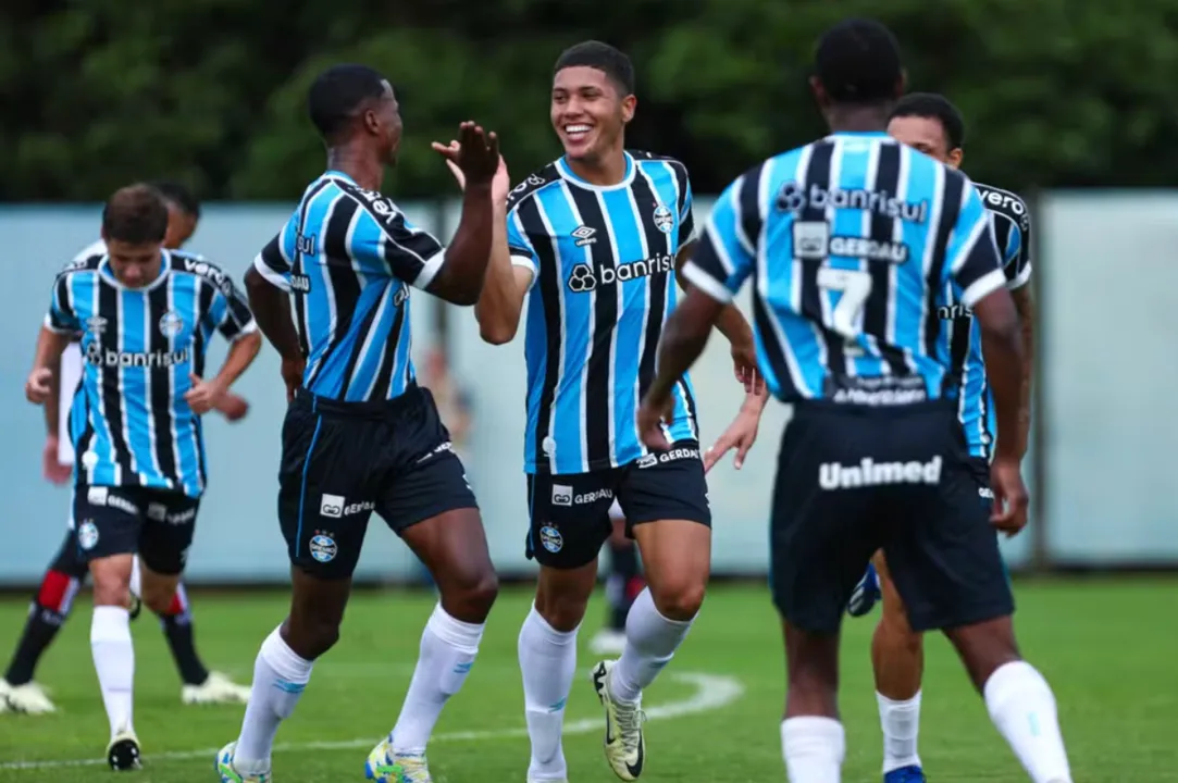 Zé Guilherme chega após a disputa do Sul-Americano sub-20