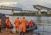 Buscas continuam nesta quinta após queda de ponte no Rio Tocantins