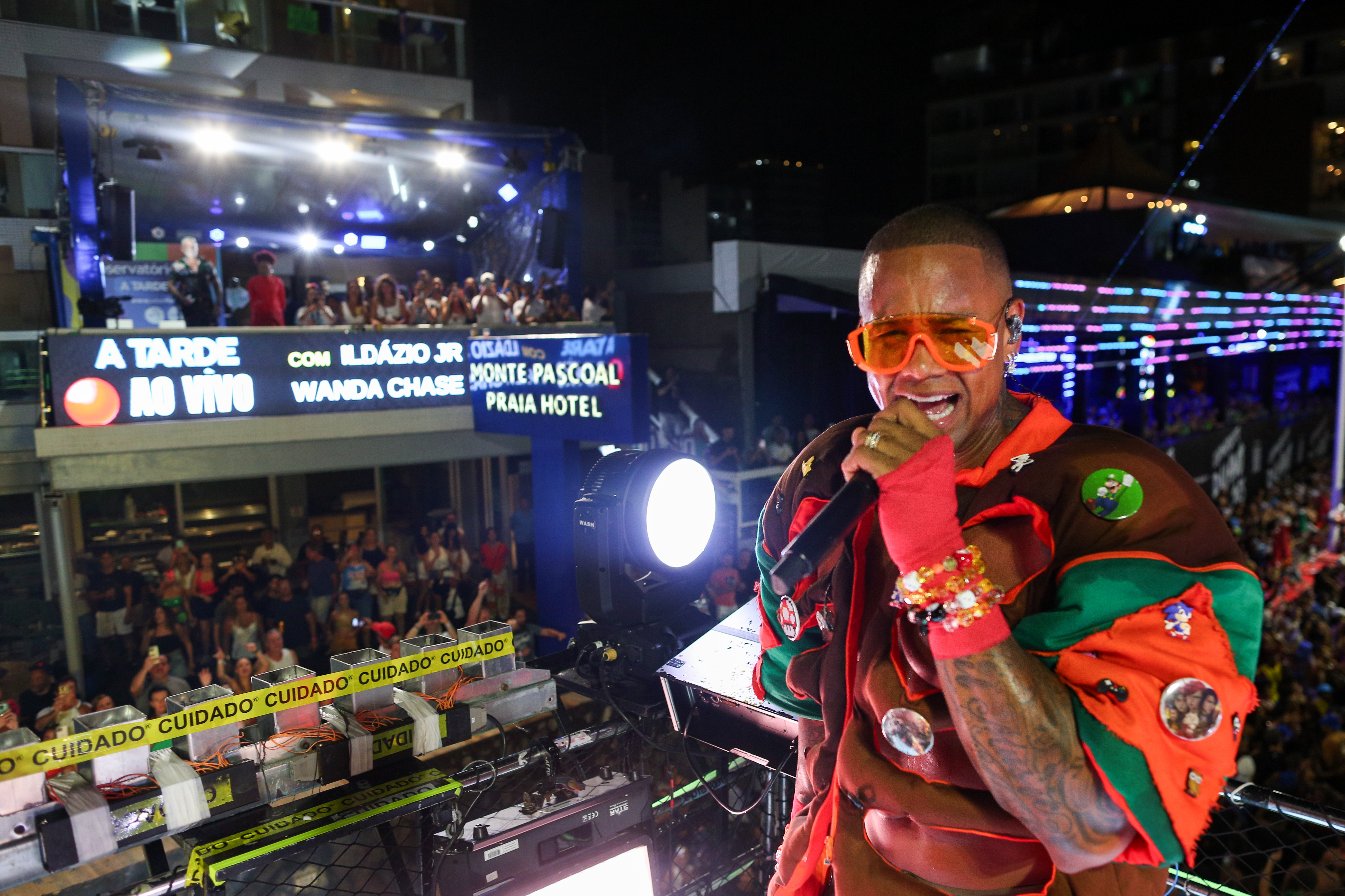 Leo Santana homenageia 40 anos de axé no Observatório A TARDE