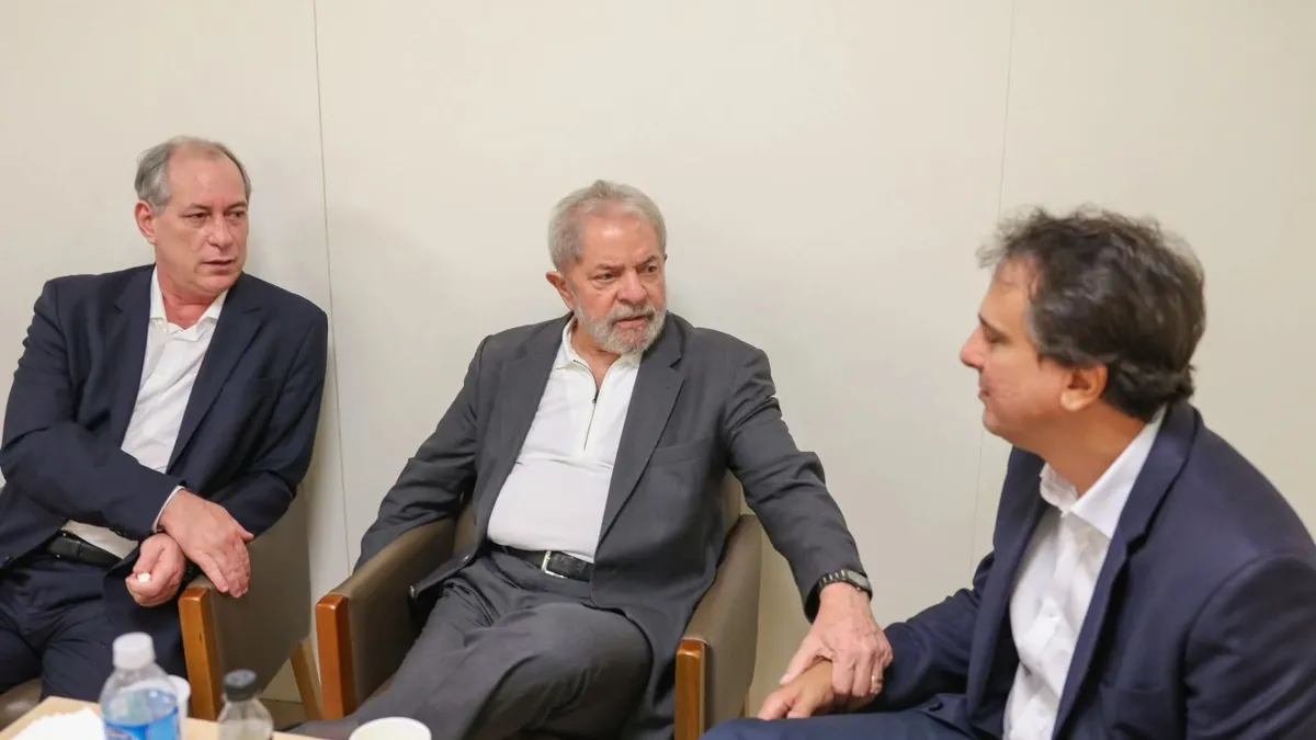 Ciro Gomes durante encontro com Lula