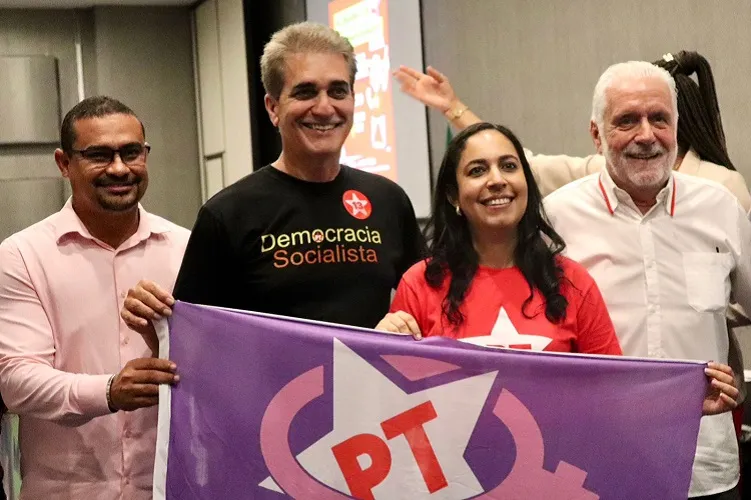 Ana Carolina também integra a coordenação política do deputado Robinson Almeida, nome apresentado pelo PT para disputar a prefeitura de Salvador em 2024