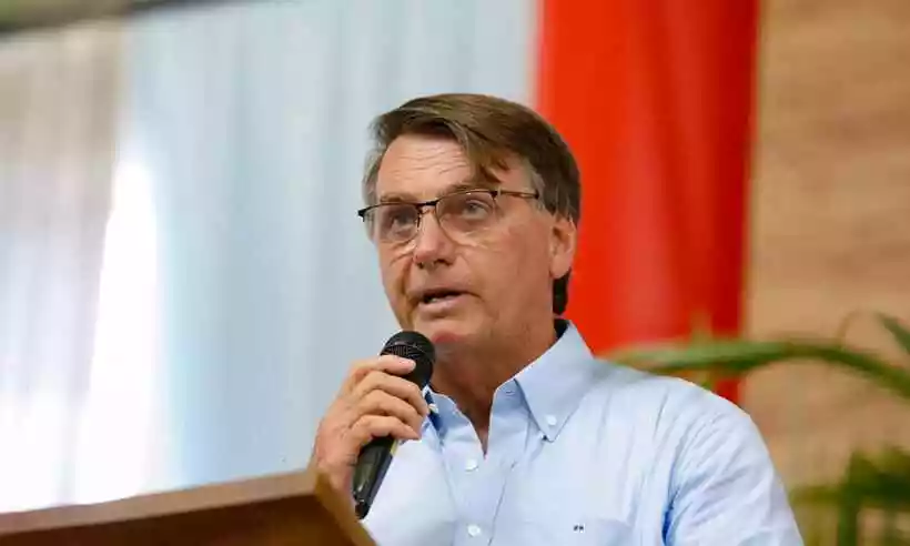 Imagem ilustrativa da imagem Moraes pede para que PF ouça Bolsonaro em inquérito contra Eduardo