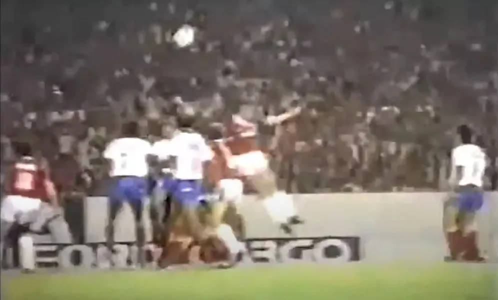 Jogo entre Bahia e Internacional em 1989