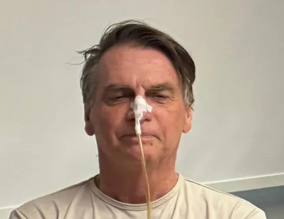 Imagem ilustrativa da imagem Bolsonaro recebe alta da UTI após 17 dias internado por cirurgia abdominal