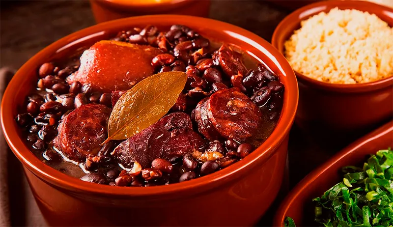 Mulher preparou a feijoada por "curiosidade"