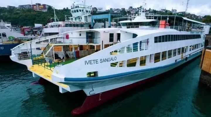 Ambulantes são agredidos no ferry