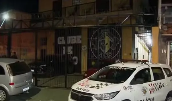 Durante a ação, os bandidos também roubaram o sistema interno de segurança