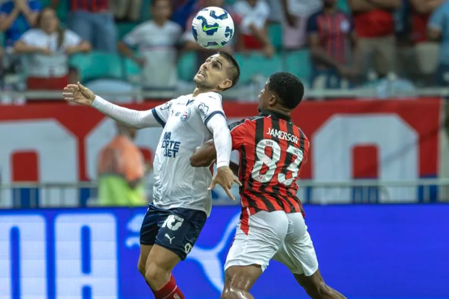 Com raça e técnica, Nico Acevedo lidera Bahia no triunfo sobre o Vitória