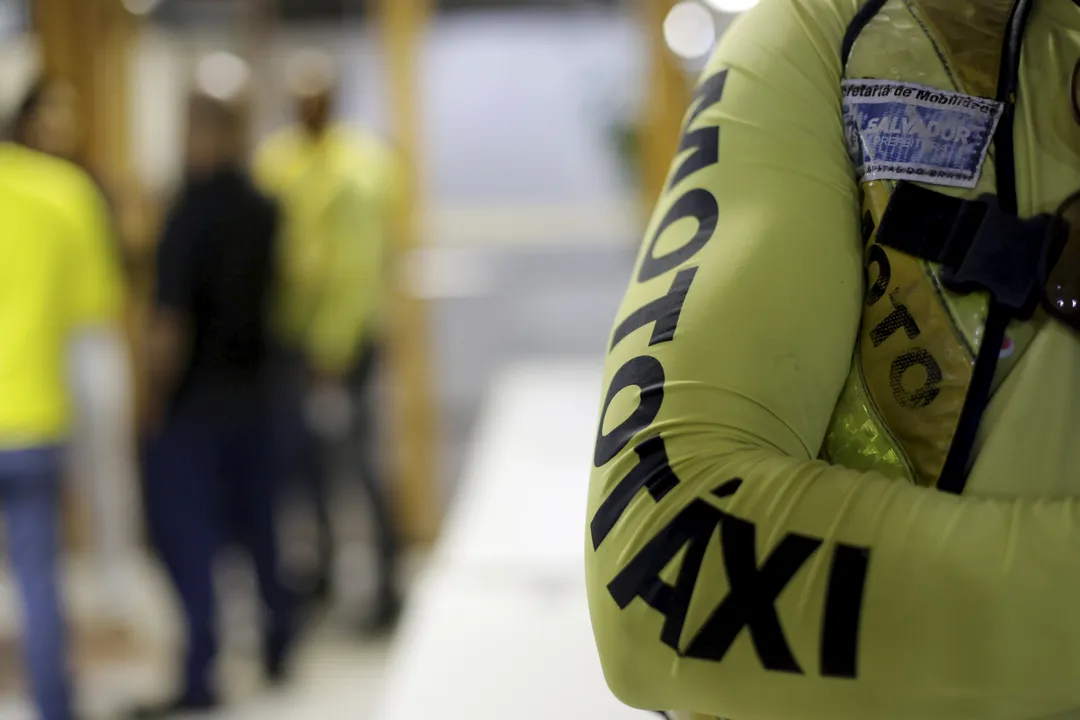 Mototaxistas e motofretistas podem se inscrever em curso