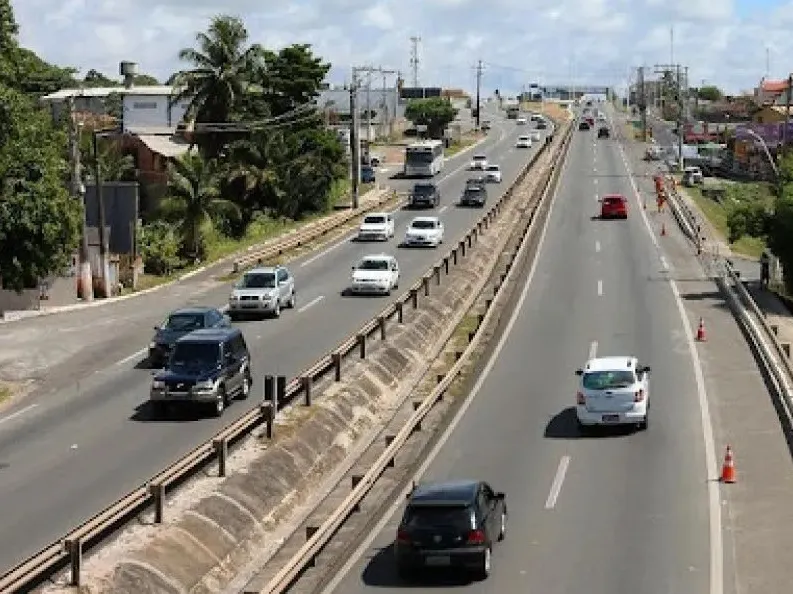 BA-099: Estrada do Coco é vendida por R$ 200 milhões