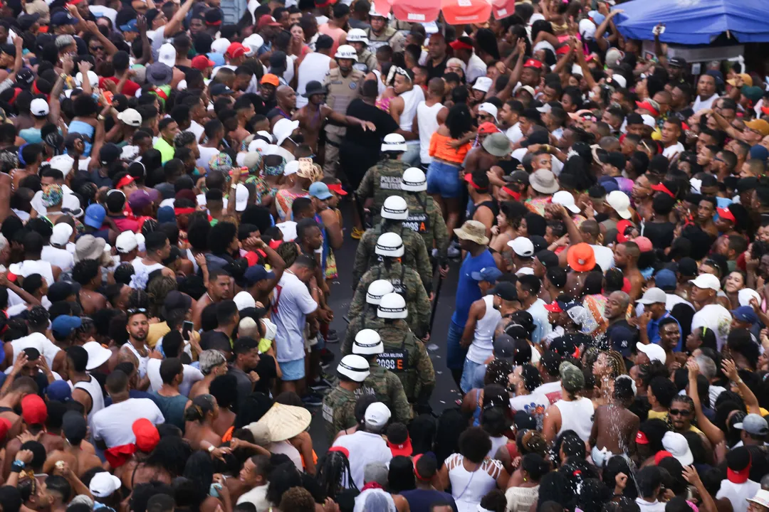 PM na pipoca durante o Carnaval de Salvador