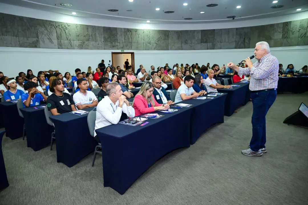 Café com segurança reúne profissionais de segurança do trabalho, contabilidade e do mundo empresarial