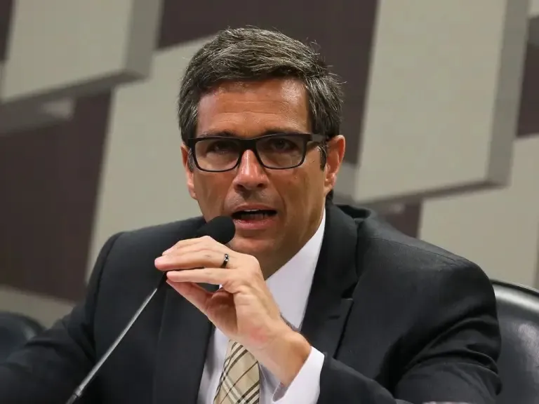 Ele deve assumir a nova posição a partir de primeiro de julho