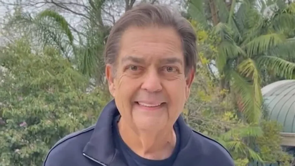Faustão falou brevemente na emissora