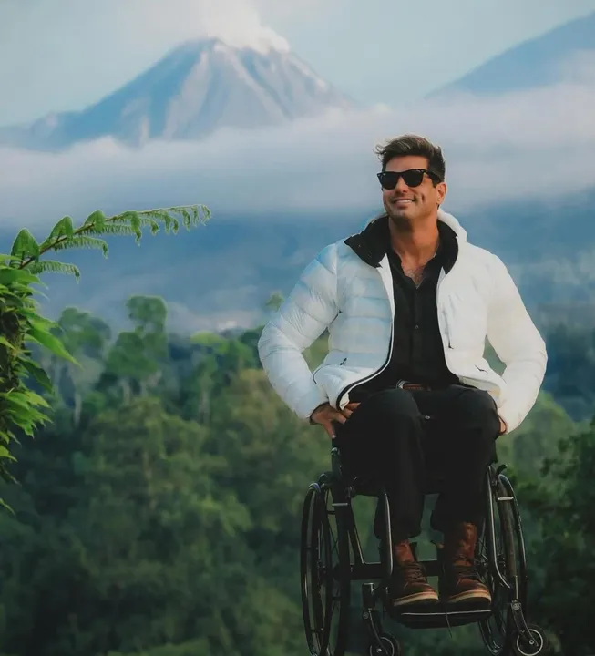 Fernando Fernandes "volta a andar" e registra experiência em vídeo