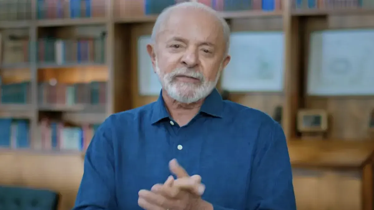 Lula faz pronunciamento para o Dia do Trabalho