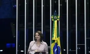 Damares Alves (Republicanos-DF) foi uma das articuladoras da iniciativa