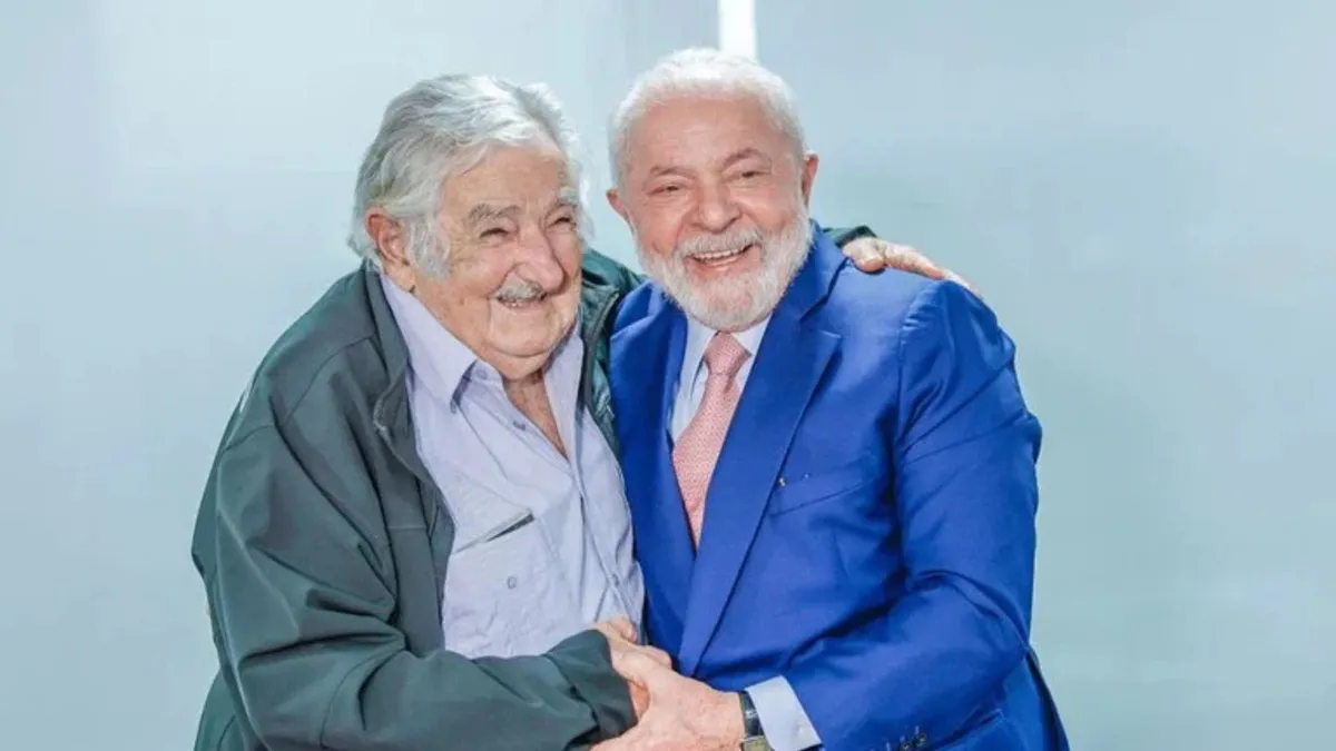Lula durante encontro com Pepe Mujica