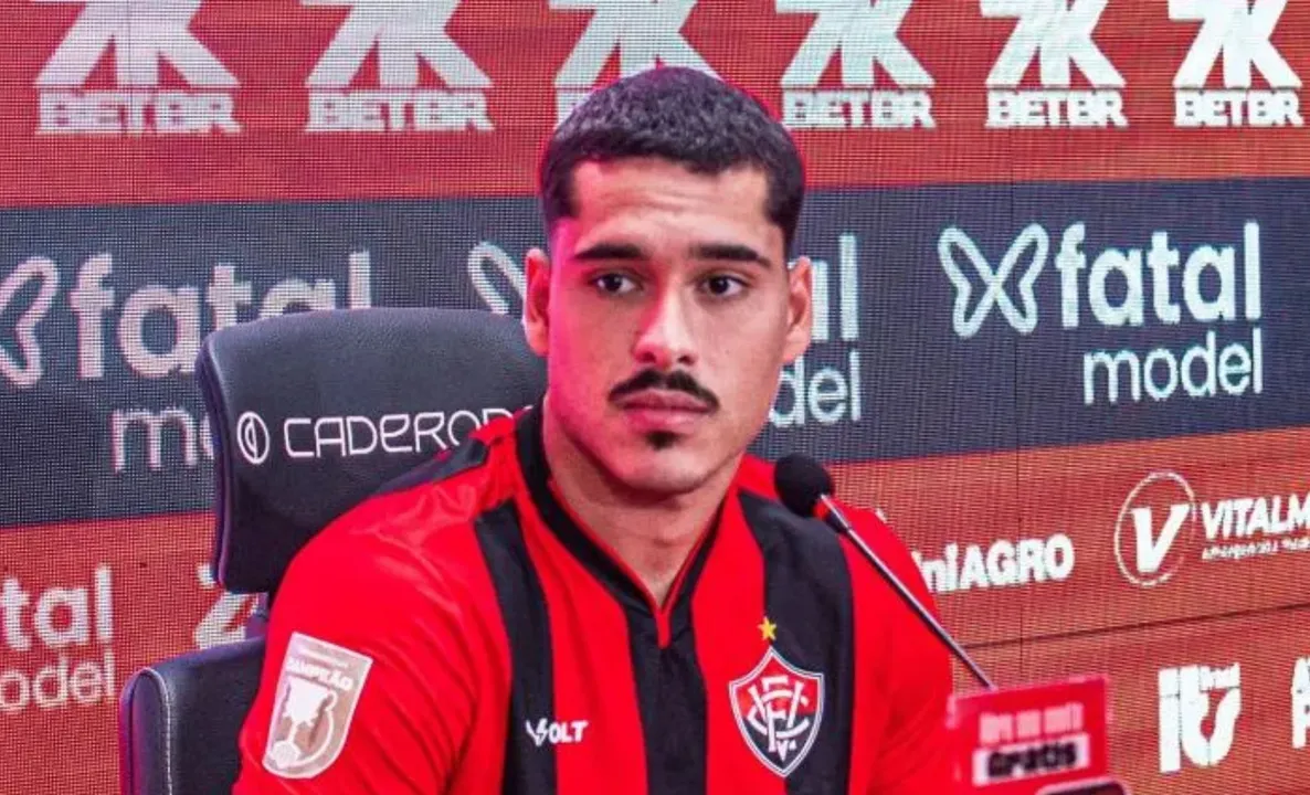 Imagem ilustrativa da imagem Halter diz que fragilidade do Vitória na bola parada "está nítida"
