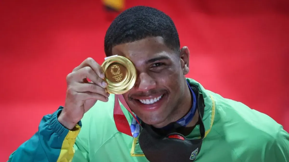 Hebert Conceição vencendo o ouro nas Olimpíadas de Tóquio em 2021