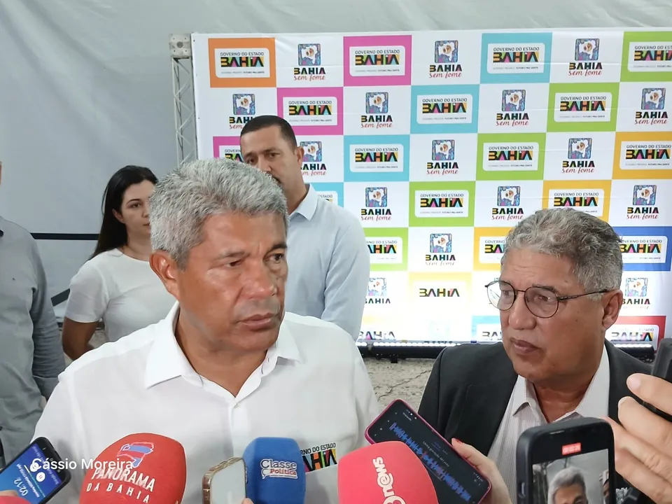 Governador Jerônimo Rodrigues (PT) durante coletiva de imprensa, em Salvador