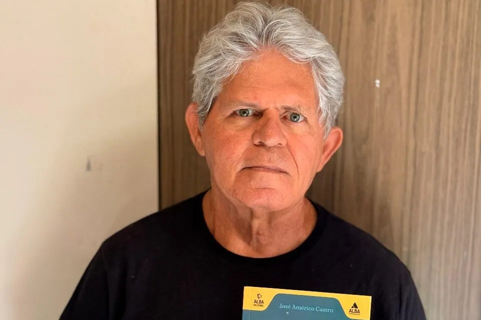 Escritor lança Personagens de Ipiaú