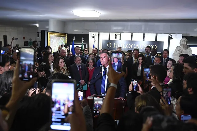 Jair Bolsonaro esteve no Senado Federal nesta terça-feira (18)