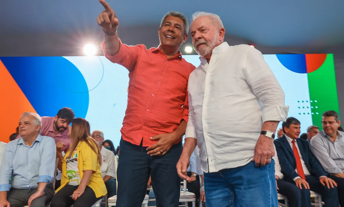 Lula já esteve em Santo Amaro com Jerônimo em 2023, para entrega de unidades do Minha Casa, Minha Vida