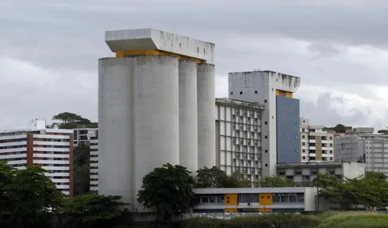 Imagem ilustrativa da imagem Moinho de Trigo do Porto de Ilhéus será reativado depois de 17 anos