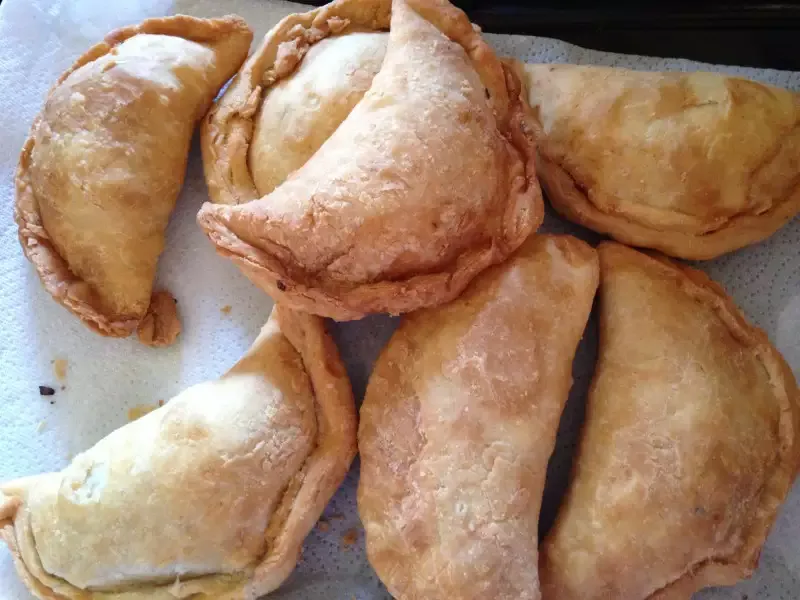 Os pasteis foram envenenados com óleo de chenille