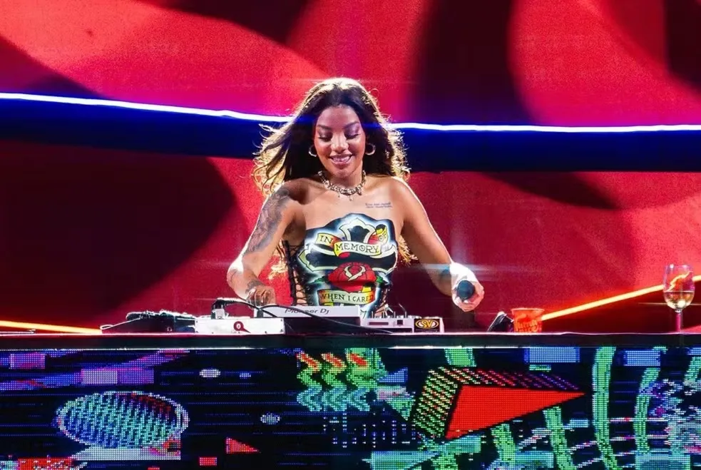 Ludmilla vai desembarcar em Salvador em breve