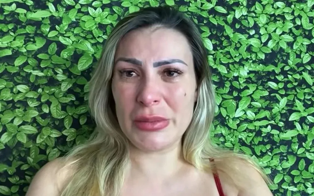 Andressa Urach está passando por um momento delicado
