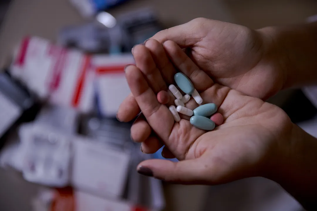 Saiba os perigos da automedicação