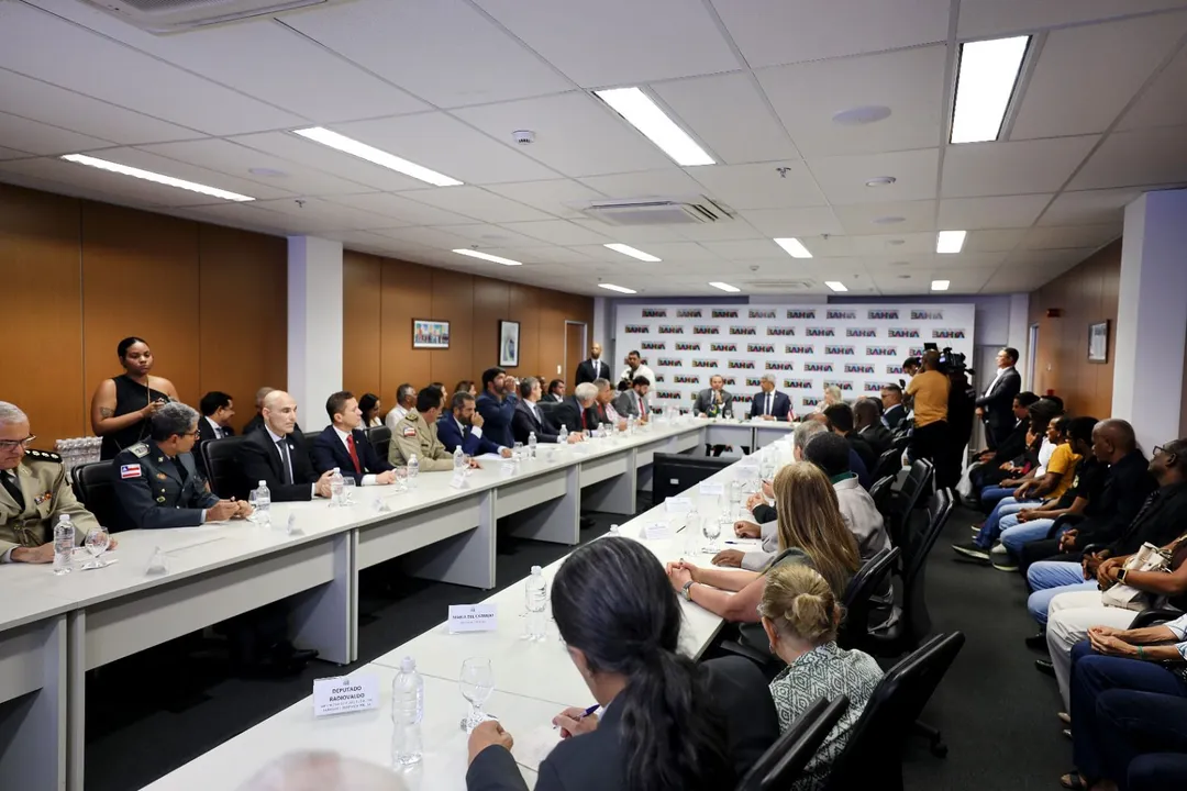 Reunião com governador e chefes da força de segurança definiu valores do reajuste