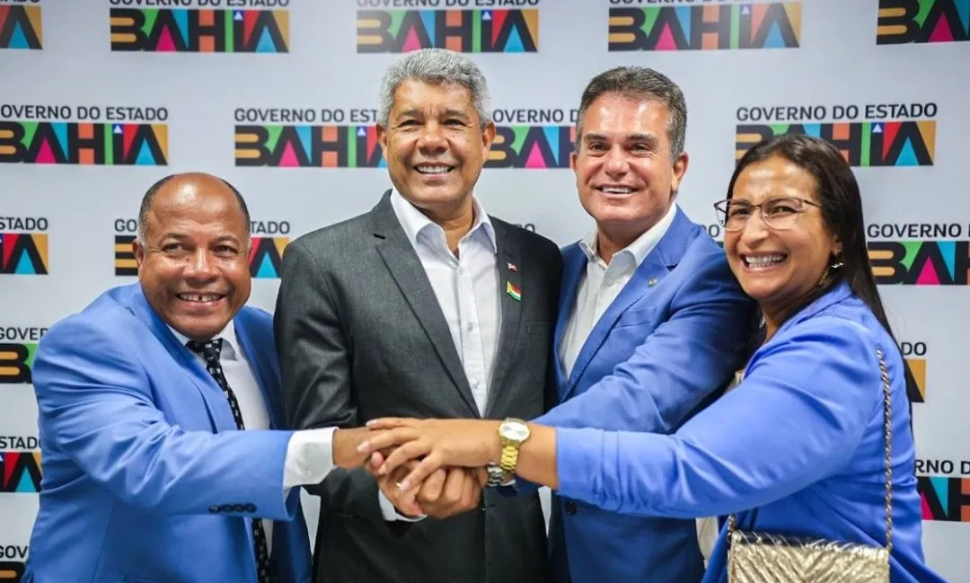 Gel da Farmácia durante encontro recente com o governador Jerônimo