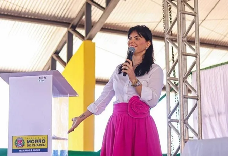 Prefeita Juliana Araújo (União Brasil) disse que pretende trazer mais pessoas para que possam dar continuidade aos estudos através da EJA